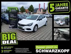 Schneeweiss Gebraucht 2021 Opel Astra Limousine | 14.440 € (Guter Preis)