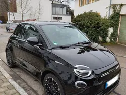 Schwarz Gebraucht 2023 Fiat 500e Kleinwagen | 17.000 € (Superpreis)
