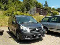 Grau Gebraucht 2010 Fiat Scudo Family Van / Kleinbus | 9.990 €