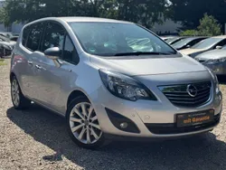 Grau Gebraucht 2012 Opel Meriva Van / Kleinbus | 4.490 € (Guter Preis)