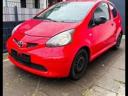 Rot Gebraucht 2006 Toyota Aygo Kleinwagen | 800 € (Fairer Preis)