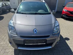 Grau Gebraucht 2013 Renault Clio IV Limousine | 4.500 € (Fairer Preis)