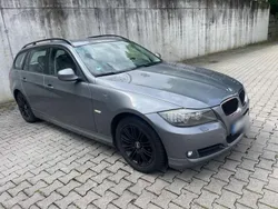 Grau Gebraucht 2008 BMW 320 Kombi | 4.850 € (Fairer Preis)