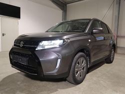 Grau metallic grau metallic Neu 2025 Suzuki Vitara Comfort SUV | 26.079 € (Fairer Preis)