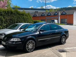 Schwarz Gebraucht 2001 VW Passat Limousine | 2.150 € (Guter Preis)