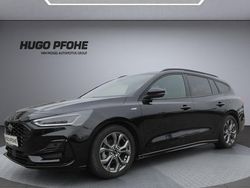 Schwarz Gebraucht 2023 Ford Focus ST-Line Kombi | 30.950 €