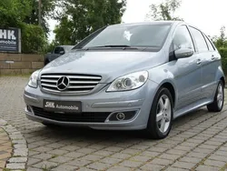 Blau Gebraucht 2005 Mercedes B200 Van / Kleinbus | 5.990 € (Teuer)