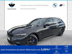 Saphirschwarz Gebraucht 2021 BMW 330e M Sport Kombi | 31.946 € (Fairer Preis)