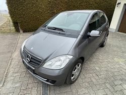 Grau Gebraucht 2012 Mercedes A160 Limousine | 5.490 € (Fairer Preis)
