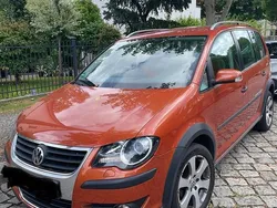 Orange Gebraucht 2007 VW Touran Cross Van / Kleinbus | 4.495 € (Fairer Preis)