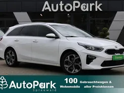Weiß Gebraucht 2019 Kia Ceed Kombi | 13.100 € (Guter Preis)