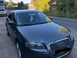Grau Gebraucht 2005 Audi A3 Sportback Kleinwagen | 3.200 € (Fairer Preis)