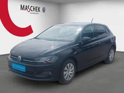 Deep black perleffekt Gebraucht 2021 VW Polo Comfortline Kleinwagen | 15.640 € (Guter Preis)