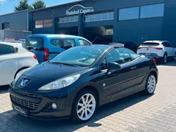 Schwarz Gebraucht 2011 Peugeot 207 CC Roland Garros Cabrio | 4.799 € (Fairer Preis)