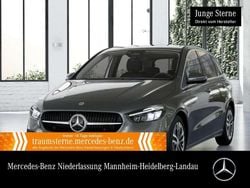 Grau Gebraucht 2024 Mercedes B220 Advanced Van / Kleinbus | 31.890 € (Superpreis)