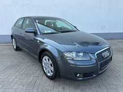 Grau Gebraucht 2005 Audi A3 Ambiente Limousine | 3.400 € (Fairer Preis)