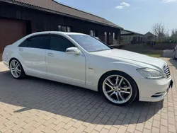 Weiß Gebraucht 2009 Mercedes S400 Limousine | 12.000 €