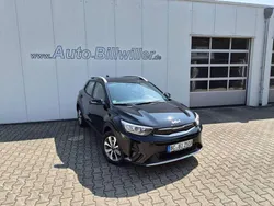 Auroraschwarz metallic Gebraucht 2025 Kia Stonic Vision SUV | 21.990 € (Fairer Preis)