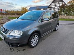 Grau Gebraucht 2005 VW Touran Van / Kleinbus | 1.950 € (Guter Preis)