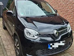 Schwarz Gebraucht 2020 Renault Twingo Signature Kleinwagen | 10.200 € (Fairer Preis)