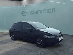 Schwarz Gebraucht 2023 VW Golf VIII Move Limousine | 22.350 € (Guter Preis)