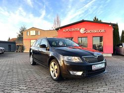 Schwarz Gebraucht 2016 Skoda Octavia Ambition Kombi | 9.999 € (Fairer Preis)