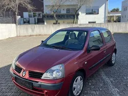 Feuerrot Gebraucht 2006 Renault Clio II Campus Kleinwagen | 3.699 € (Etwas zu teuer)
