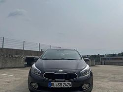 Schwarz Gebraucht 2013 Kia Ceed Limousine | 6.150 € (Fairer Preis)