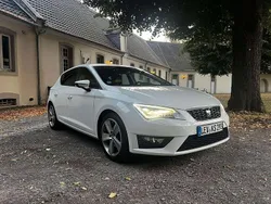 Weiß Gebraucht 2016 Seat Leon FR Limousine | 11.499 € (Guter Preis)