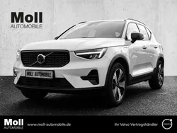 Cloud blue, solid / solid Gebraucht 2023 Volvo XC40 Plus SUV | 38.080 € (Guter Preis)