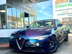 Blau Gebraucht 2017 Alfa Romeo Giulia Limousine | 12.990 € (Fairer Preis)