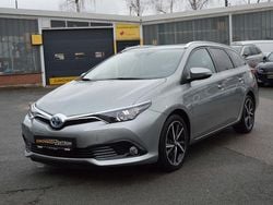 Grau Gebraucht 2017 Toyota Auris Hybrid Edition-S Kombi | 16.900 € (Etwas zu teuer)