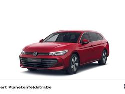 Rot Gebraucht 2025 VW Passat Business Kombi | 36.388 € (Guter Preis)