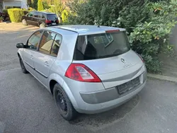 Silber Gebraucht 2005 Renault Mégane II Dynamique Kleinwagen | 1.000 € (Superpreis)