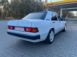 Weiß Gebraucht 1992 Mercedes 190 Limousine | 6.990 €