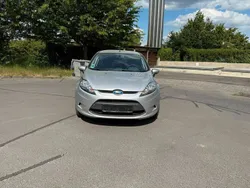 Silber Gebraucht 2009 Ford Fiesta Titanium Kleinwagen | 1.999 € (Guter Preis)
