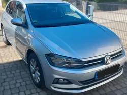 Silber Gebraucht 2019 VW Polo Highline Limousine | 13.900 € (Guter Preis)
