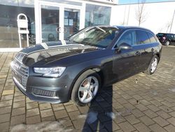 Grau Gebraucht 2019 Audi A4 S-Line Kombi | 13.900 € (Fairer Preis)