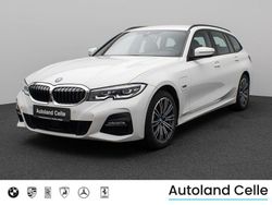 Alpinweiß uni 300schwarz Gebraucht 2022 BMW 320e M Sport Limousine | 28.499 € (Guter Preis)