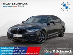 Saphirschwarz Gebraucht 2022 BMW 545e M Sport Limousine | 52.950 €