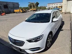 Weiß Gebraucht 2019 Opel Insignia Business Innovation Kombi | 10.900 € (Fairer Preis)