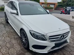 Weiß Gebraucht 2016 Mercedes C180 AMG line Kombi | 21.000 € (Fairer Preis)
