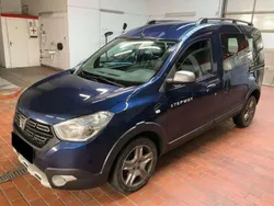 Blau Gebraucht 2020 Dacia Dokker Stepway Van | 14.949 € (Etwas zu teuer)