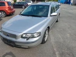 Silber Gebraucht 2000 Volvo V70 Kombi | 5.200 €