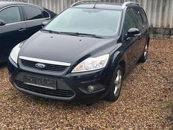 Schwarz Gebraucht 2009 Ford Focus Kombi | 900 € (Superpreis)