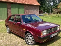 Rot Gebraucht 1992 Lancia Delta Limousine | 8.600 €
