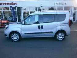 Hellgrau metallic Gebraucht 2022 Fiat Doblò S Van / Kleinbus | 21.980 € (Guter Preis)