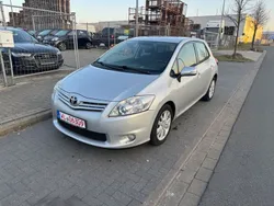 Silber Gebraucht 2010 Toyota Auris Life+ Limousine | 3.799 € (Guter Preis)