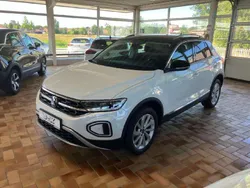 Pure white Gebraucht 2024 VW T-Roc Style SUV | 30.990 € (Etwas zu teuer)