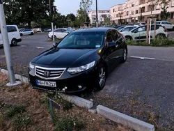 Schwarz Gebraucht 2011 Honda Accord Limousine | 10.000 € (Etwas zu teuer)